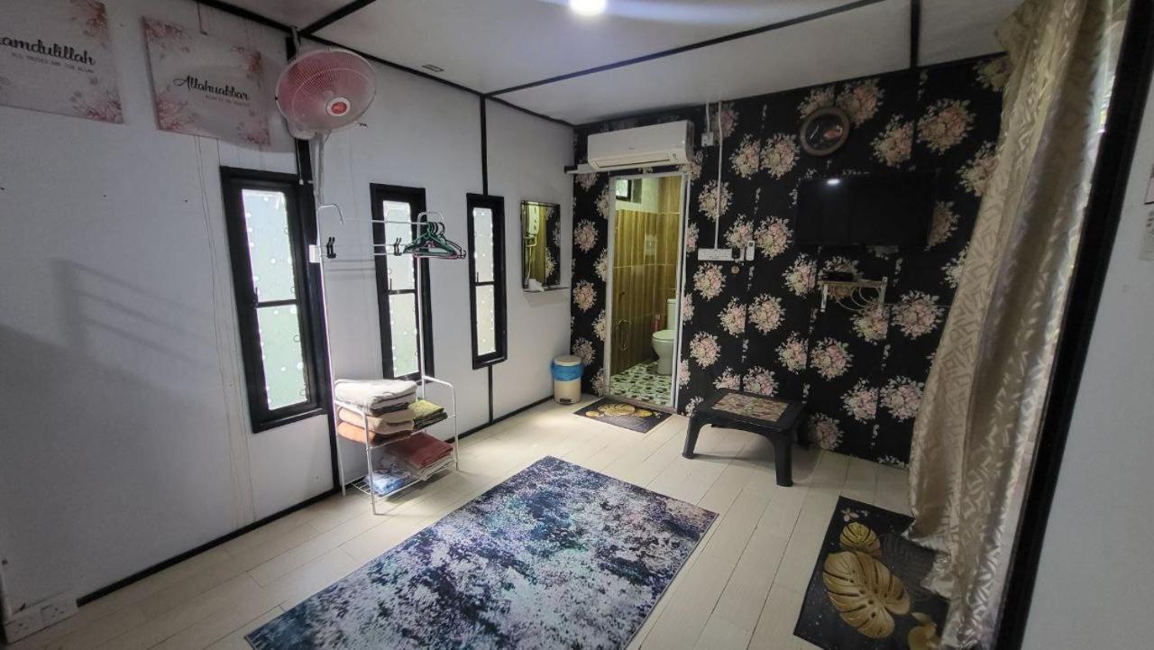 The K Kabin Pekan Exterior foto